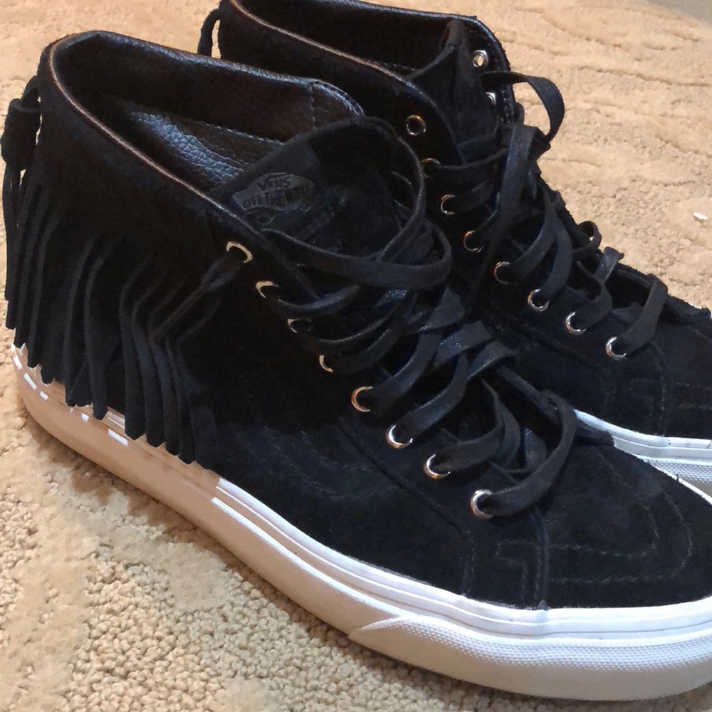VANS  women’s size 8 1/2  moccasin